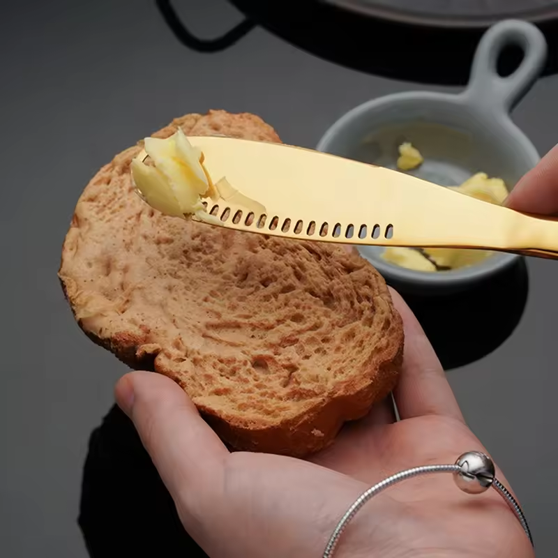 Butter Knife and Spreader 3-in-1 -
