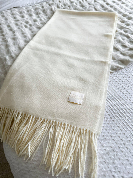 Della Cream Throw Throw Blanket