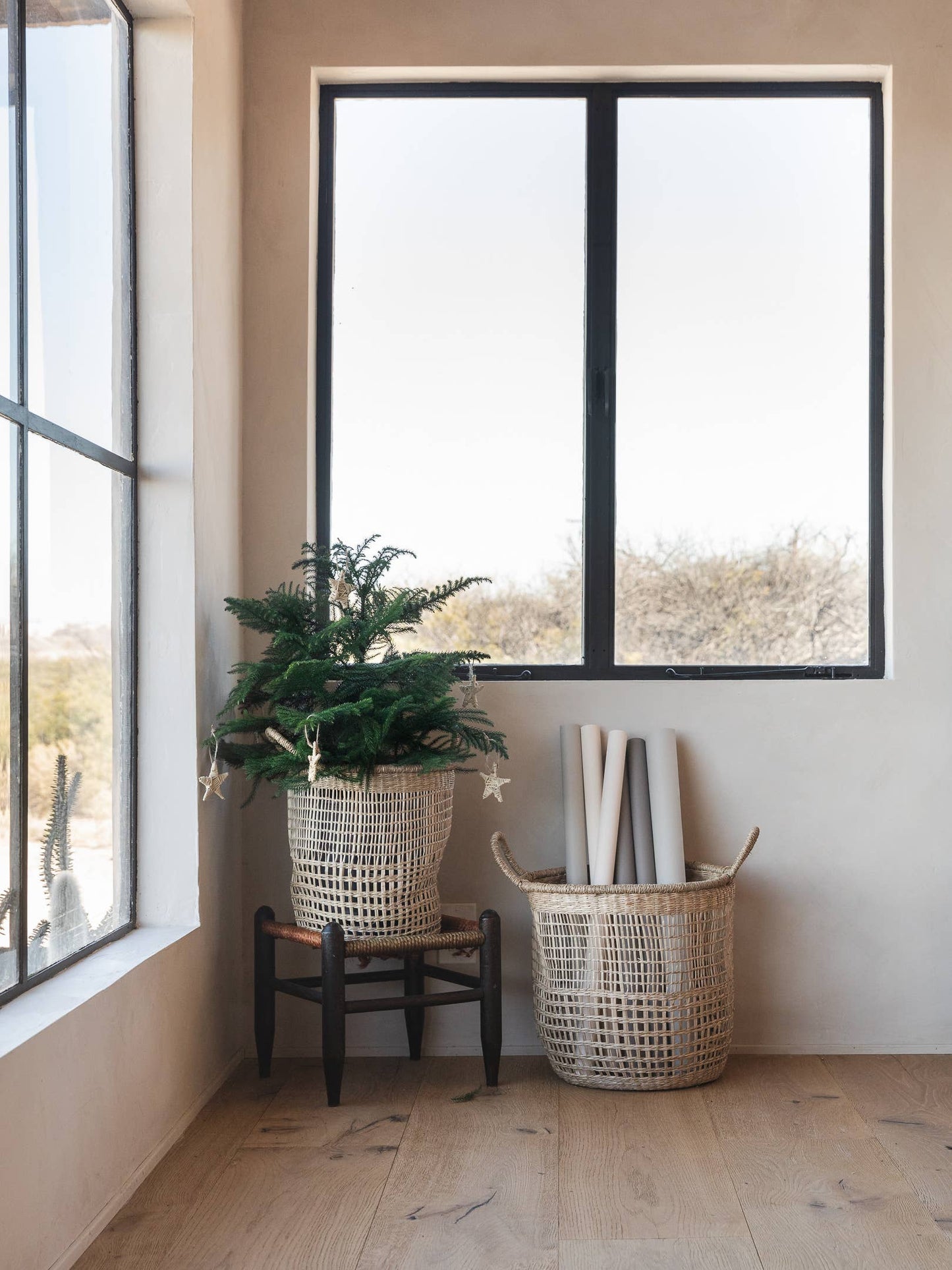 Small Salema Round Seagrass Basket with Handles